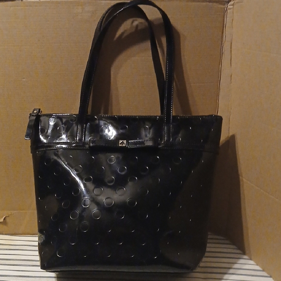 KATE SPADE NEW YORK MEDIUM CAMELLIA BLACK PATENT LEATHER W/BOW - Picture 1 of 16
